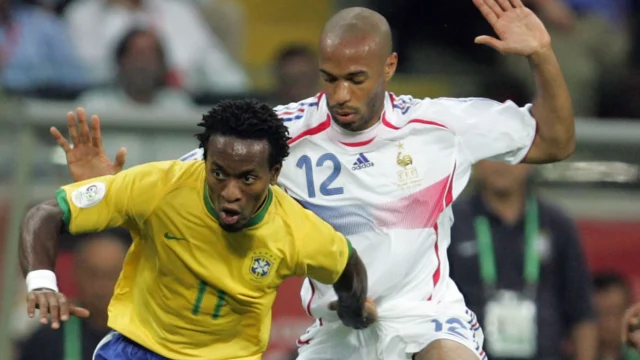 Zé Roberto: „Ich verbrachte meine Tage damit, Liebe zu machen, und meine Nächte damit, Crash Bandicoot zu spielen. Mein Scheitern bei Real Madrid liegt an Videospielen und Snacks.“